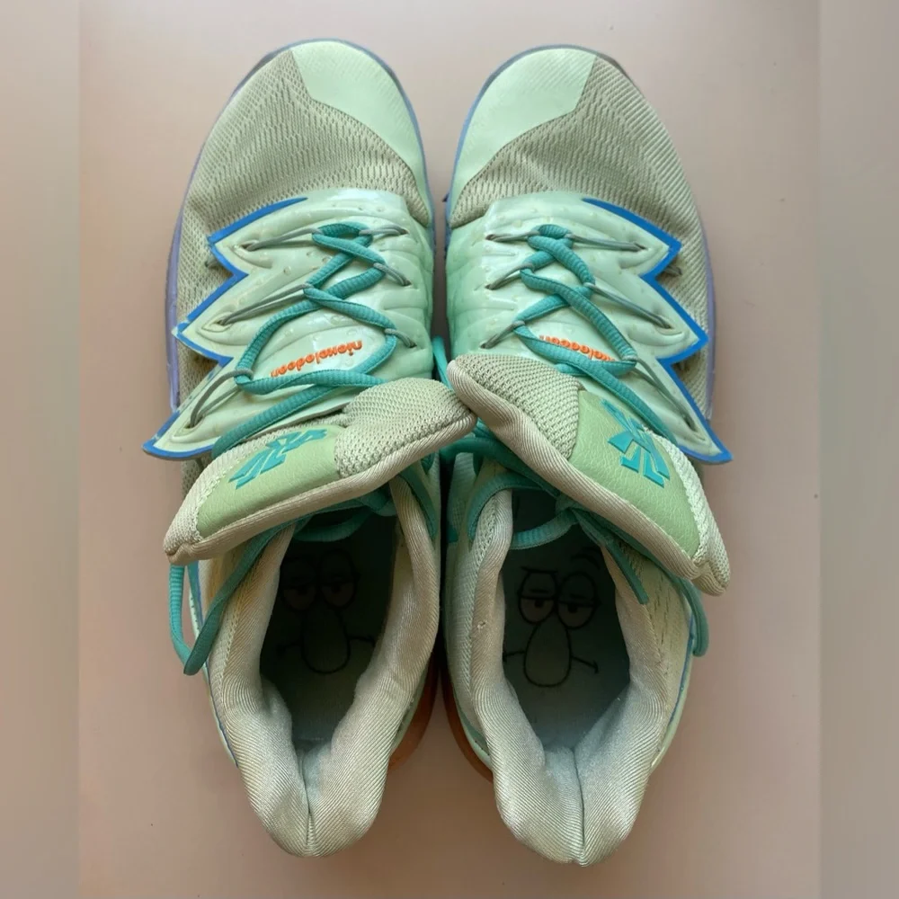 Nike | Size 10 Kyrie SpongeBob‎ Squidward Basketball Sneakers